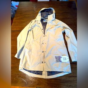 Avalanche brand rain jacket NWT